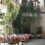 Bed and Breakfast Palace Derossi Τρογκίρ