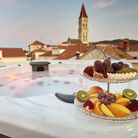 فندق مبيت وإفطار Palace Derossi تروغير