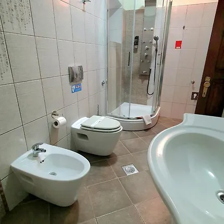 Bed & Breakfast Palace Derossi 3*