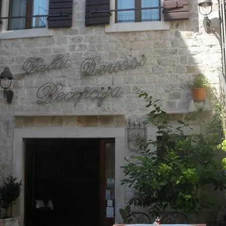 Palace Derossi Bed & Breakfast Trogir