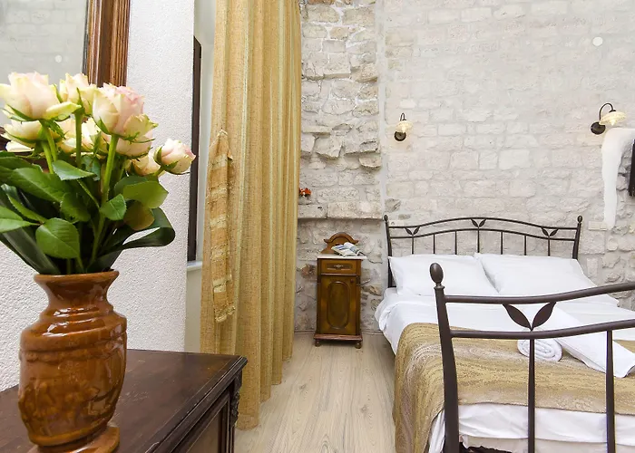 Palace Derossi Bed & Breakfast 3*